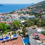 Merkezde Havuzlu *